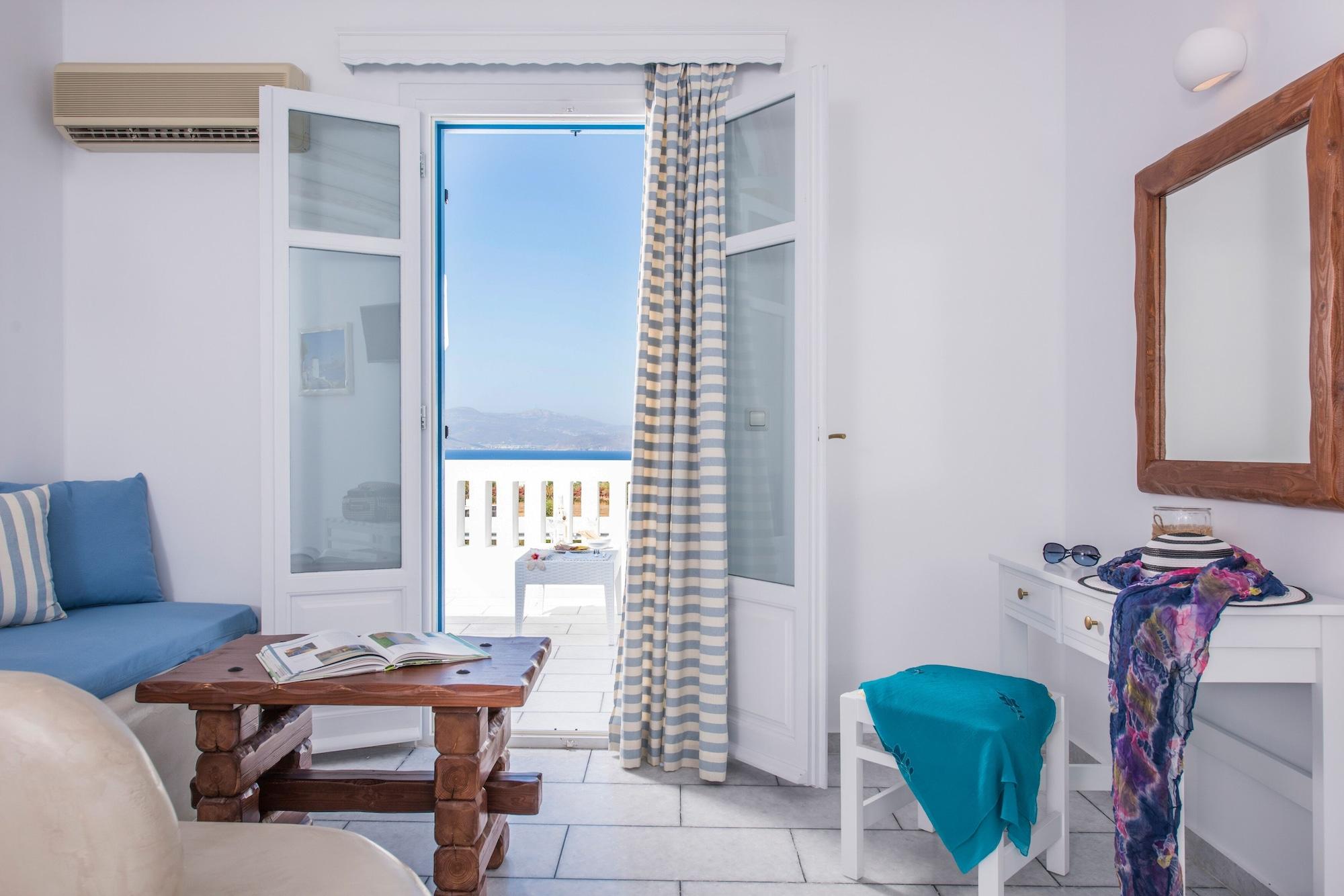 Cycladic Islands & 4*