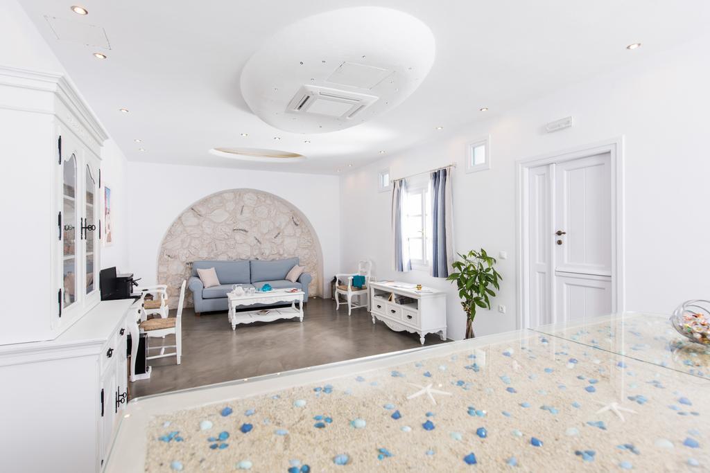 Cycladic Islands & Hotel