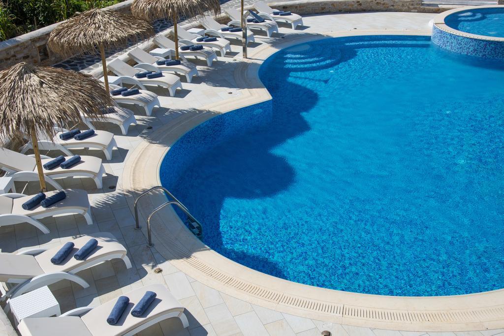 Cycladic Islands & Hotel Agia Anna (Naxos)