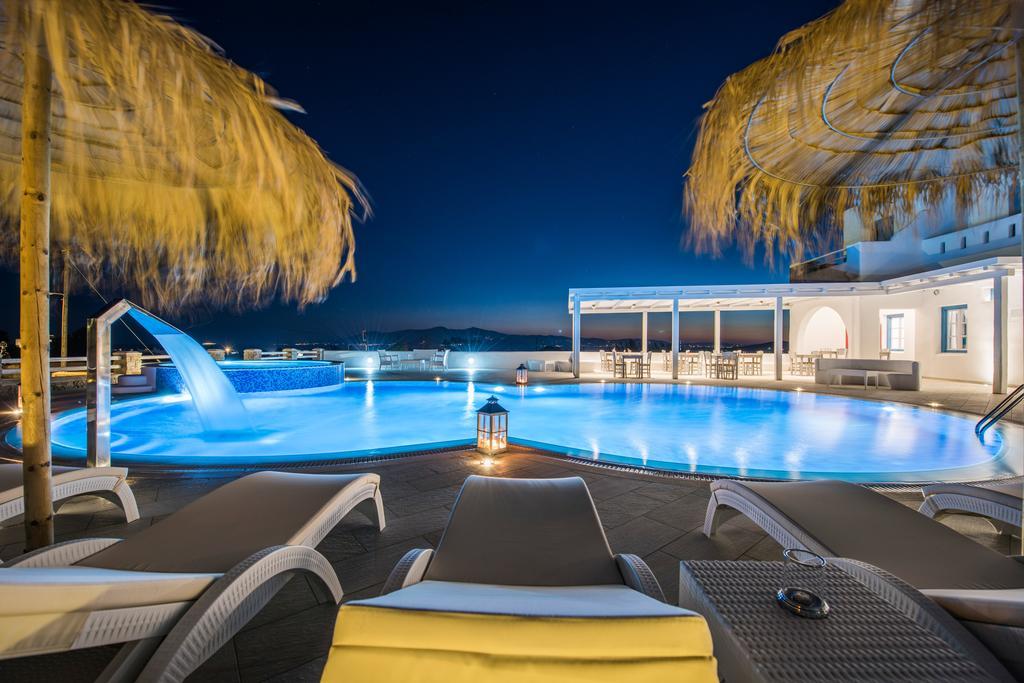 Cycladic Islands & 4*