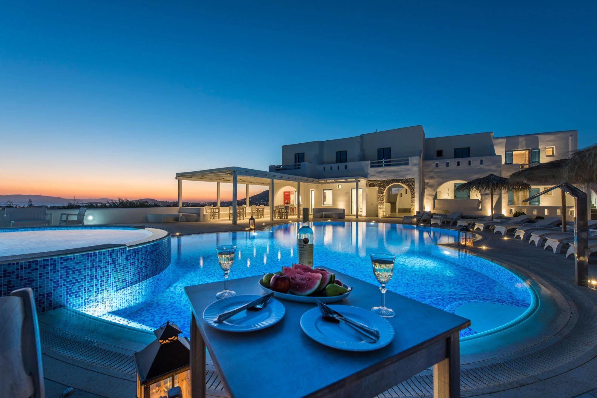 Cycladic Islands & 4* Agia Anna (Naxos)